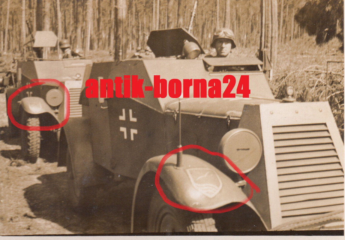 Foto Soldat Kriegsmarine Kfz. 13 Adler Panzerspähwagen SPW Wappen Frankreich2