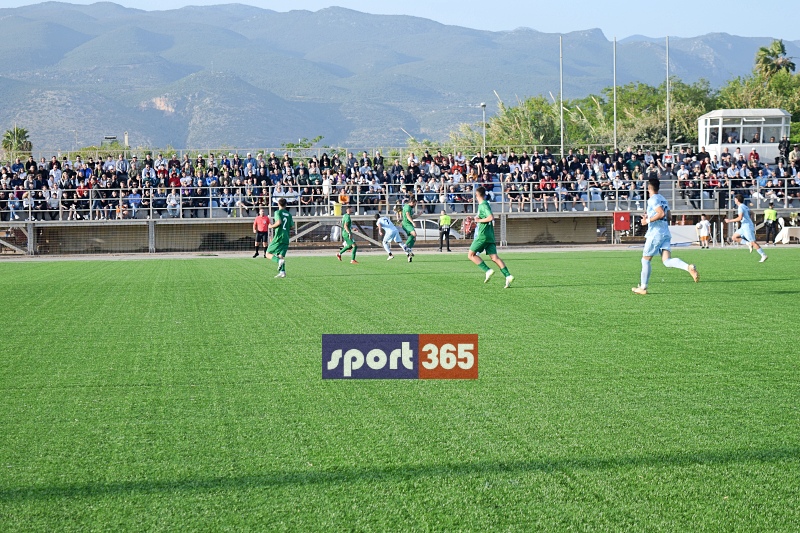 , &Tau;&omicron; &phi;&omega;&tau;&omicron;&rho;&epsilon;&pi;&omicron;&rho;&tau;ά&zeta; &tau;&omicron;&upsilon; &tau;&epsilon;&lambda;&iota;&kappa;&omicron;ύ &Epsilon;&rho;ά&nu;&eta;-&Pi;&alpha;&nu;&theta;&omicron;&upsilon;&rho;&iota;&alpha;&kappa;ό&sigmaf; (&phi;&omega;&tau;&omicron;)