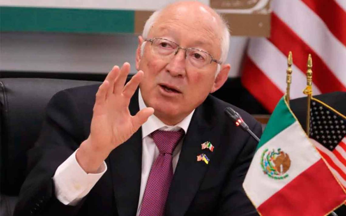 Ken Salazar advierte que México y Rusia no pueden ser cercanos
