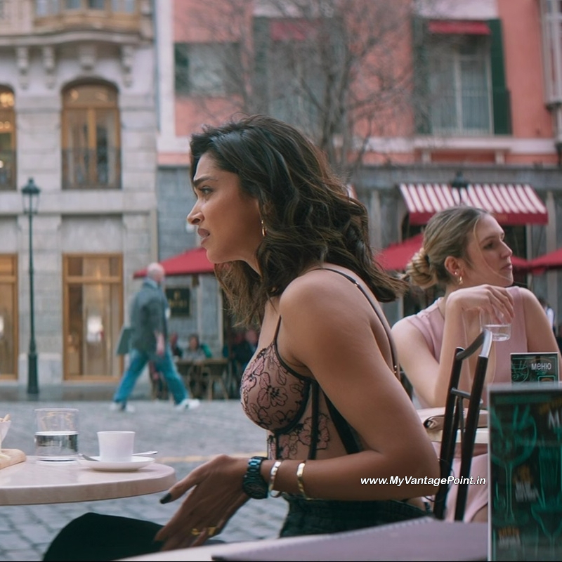 89-Deepika-Padukone-Hot-Scene-in-Pathaan-Movie-with-Shah-Rukh-Khan-My-Vantage-Point