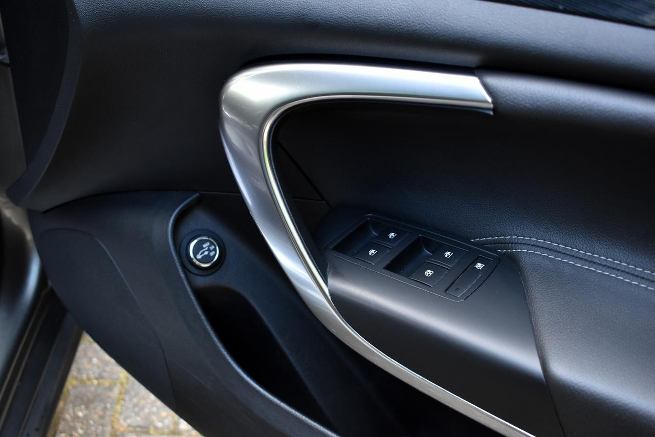 2016 66 VAUXHALL INSIGNIA 65