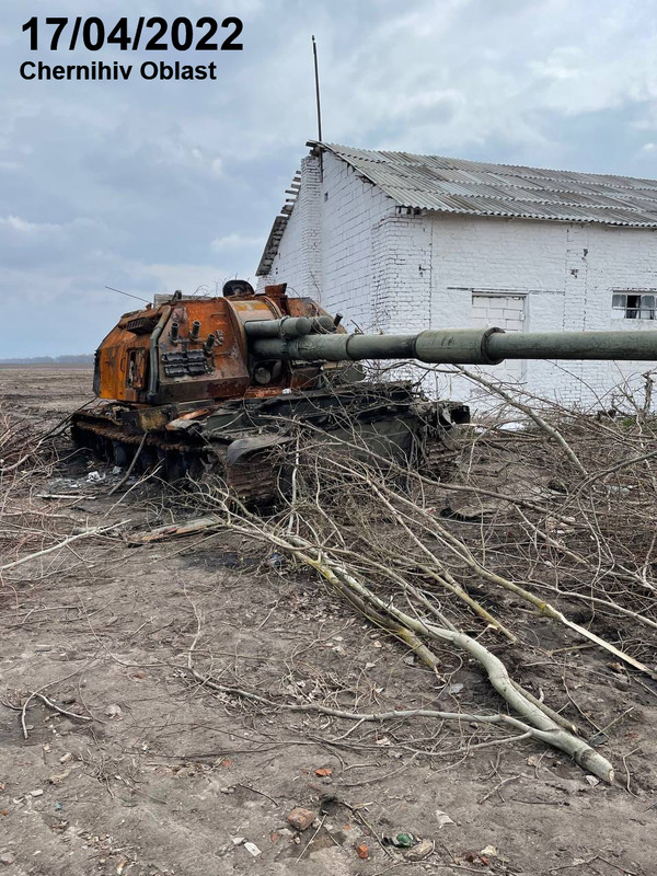 2022-04-17_2S19_destroyed_Chernihiv
