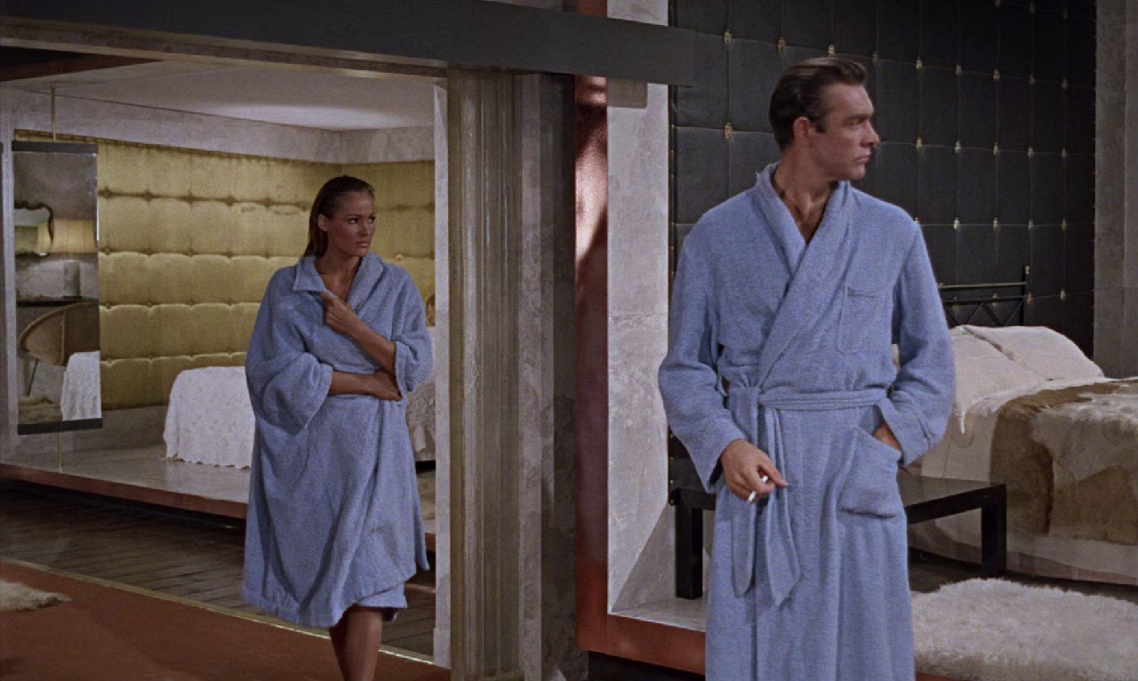 Dr-No-1962-Blu-Ray-Hindi-English-1080p-10bit-x265-HEVC-DDP-5-1-ESub-mkv-0005