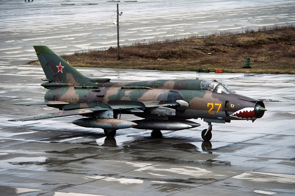 20 GvAPIB Su-17M4 27 yellow_12204 (9)