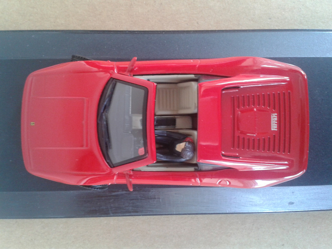 1995 Ferrari F355 GTS (Universal Hobbies-nº 10 James Bond Car Collection) (13)