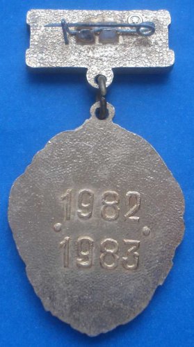 1983.