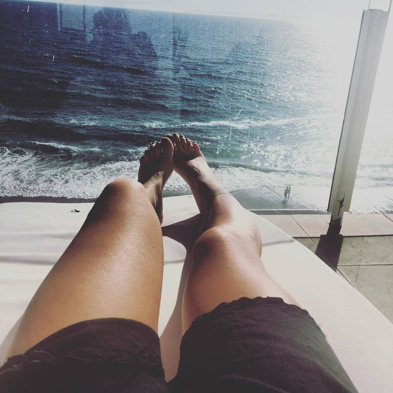 Orianthi-Feet-2756810