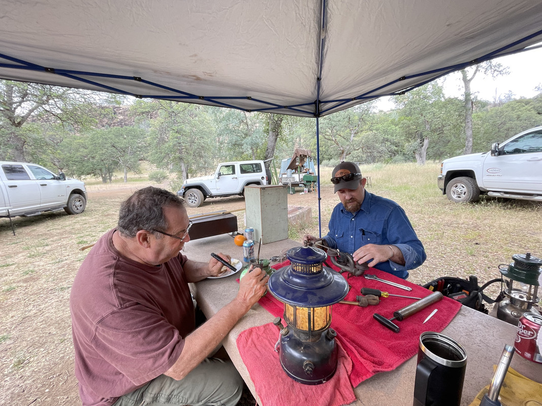 3325D42F-A25B-43B1-8D1B-63225205F82D