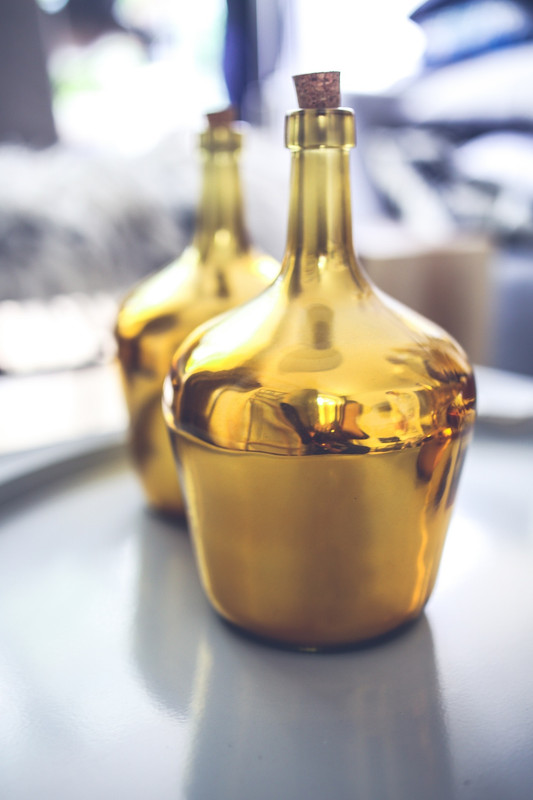 Goldbottlealone.jpg