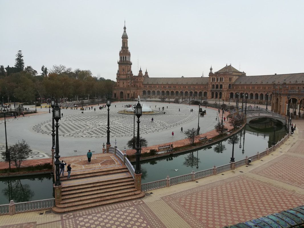 Sevilla, bajo la lluvia de otoño - Blogs de España - Día Cuatro: Plaza España, el parque de María Luisa y conclusiones. (2)