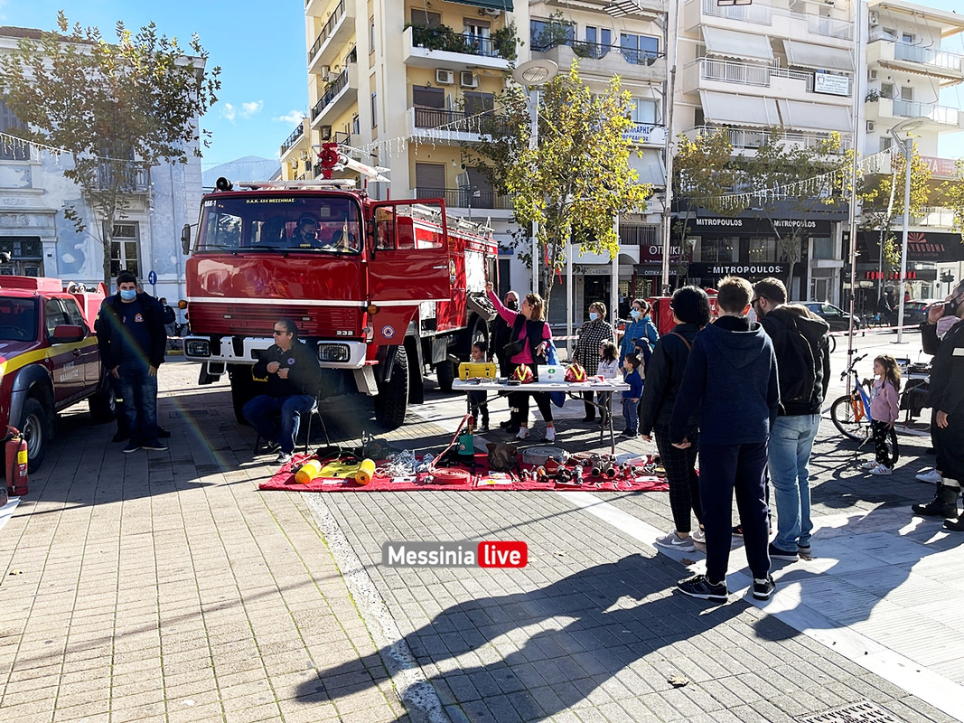 ΕΘΕΛΟΝΤΕΣ ΠΛΑΤΕΙΑ image00024