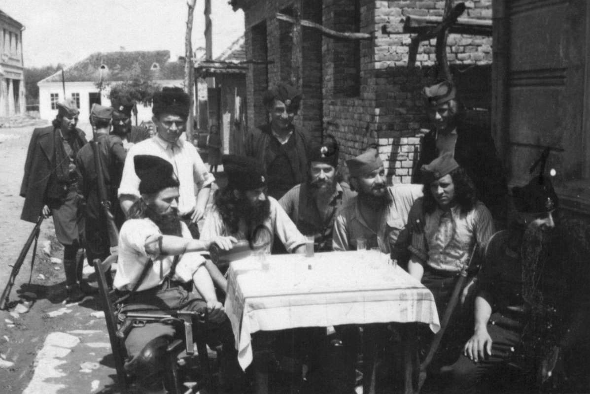 slika 231-240 copy 04