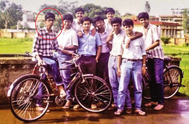 Sundar Pichai in his college days with friends