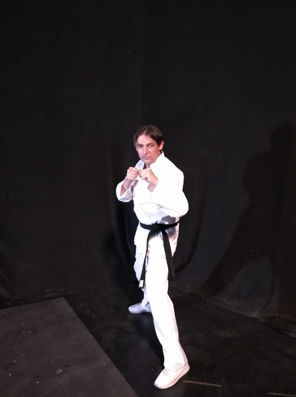 EE272B97-E3E1-4FDB-8CD5-7B91A60C2895