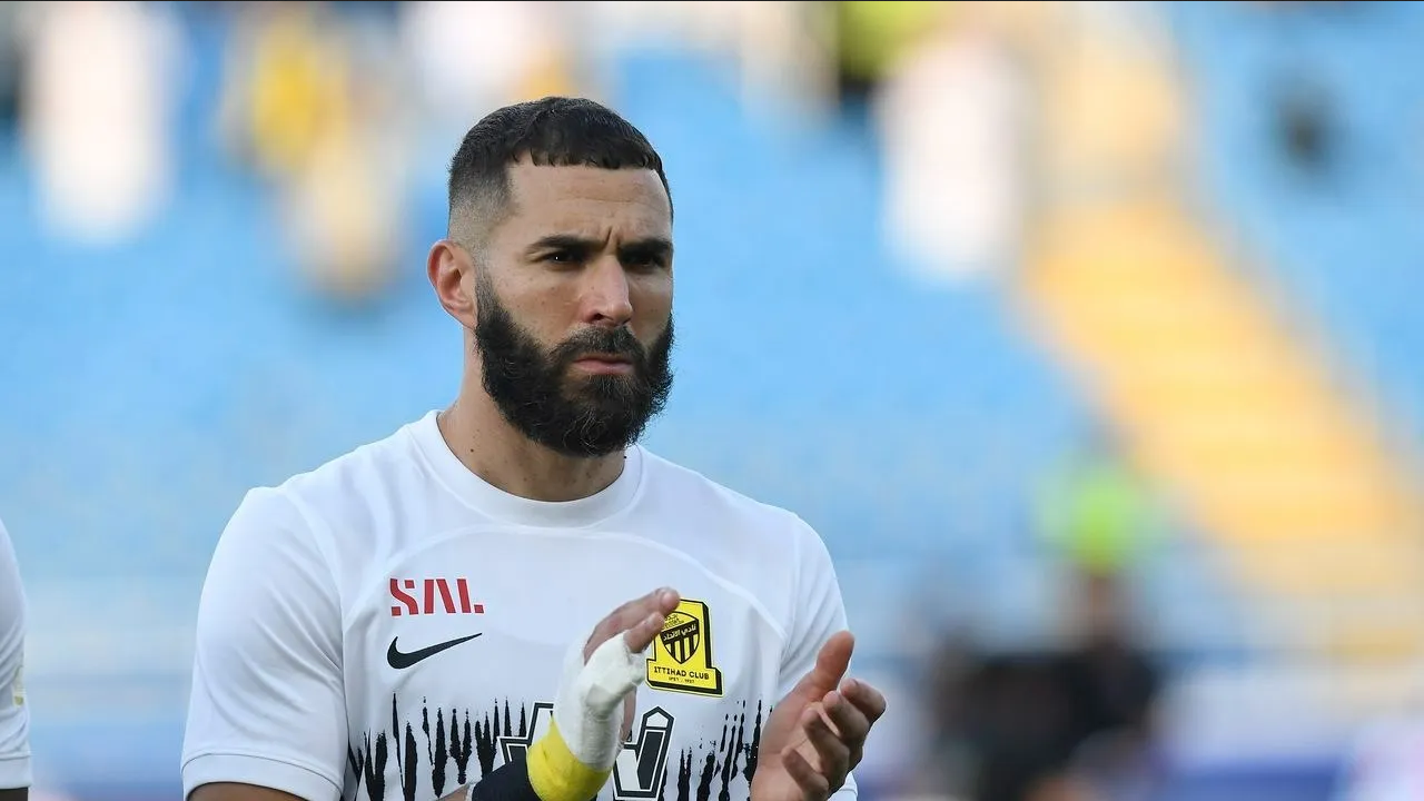 Benzema explota tras acusaciones de tener nexos con grupo terrorista