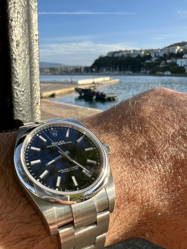 0489E15B-D94B-4595-8393-041C74D6D080