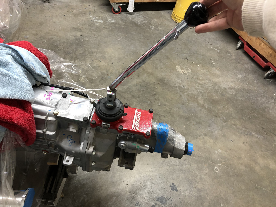 E91F5FF6-F5EE-48B8-87E2-C2CA9F637EDF