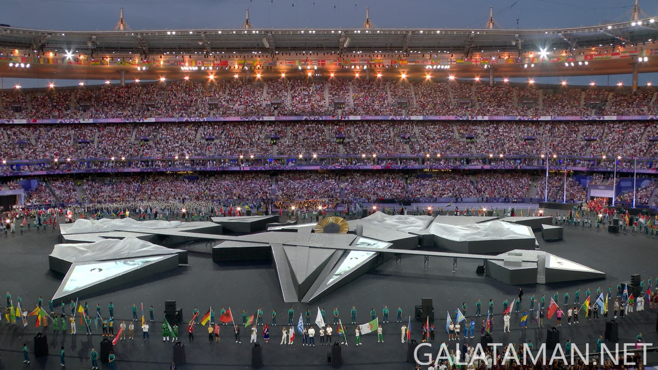 [Image: 20240811-OLYMPICS-24-CLOSING-FEED-1080-t...42-205.jpg]