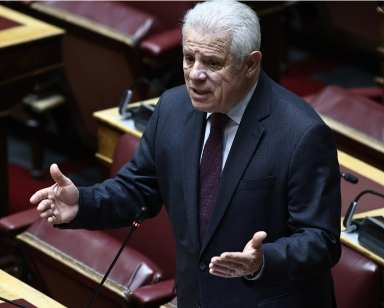 ΕΣΩΚΟΜΜΑΤΙΚΑ ΚΑΡΦΙΑ ΒΛΑΧΟΥ ΓΙΑ ΠΛΕΙΣΤΗΡΙΑΣΜΟΥΣ: «ΑΝ ΔΕΝ ΔΕΧΕΣΤΕ ΤΟ ΠΡΟΒΛΗΜΑ ΜΑΣ ΧΩΡΙΖΕΙ ΑΒΥΣΣΟΣ»