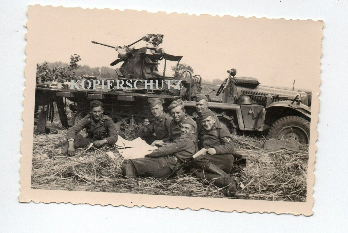 Warschau Stellung SDkfz LKW Flak Geschütz Soldat