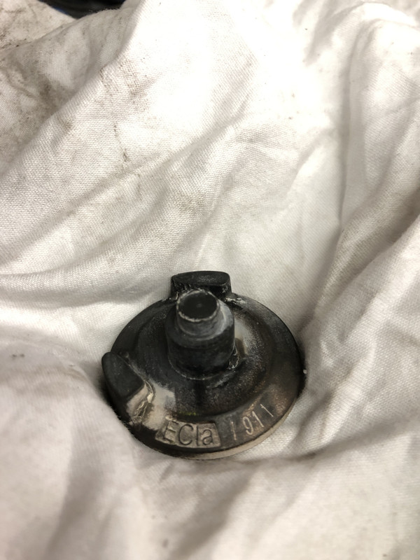 6D289F7B-2A26-4C7D-8A22-DDBFDED0E0EE