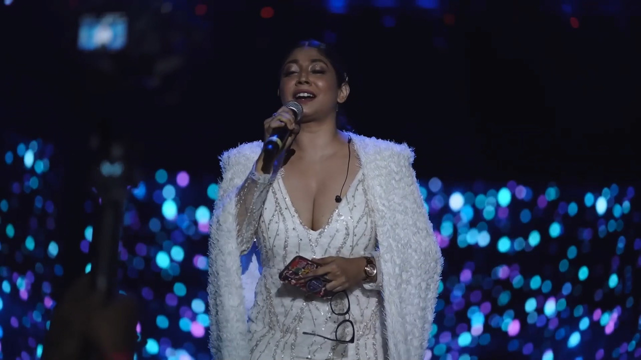 Abhaya Hiranmayi Big Boobs and Cleavage shaking.mp4_snapshot_00.42.042