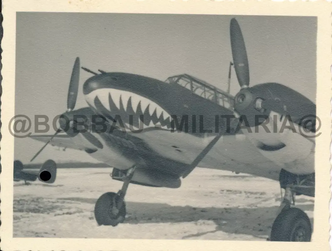R50 Foto Messerschmitt Me 110 Zerstörergeschwader 76 ZG76 Haifischmaul-Bemalung (2)