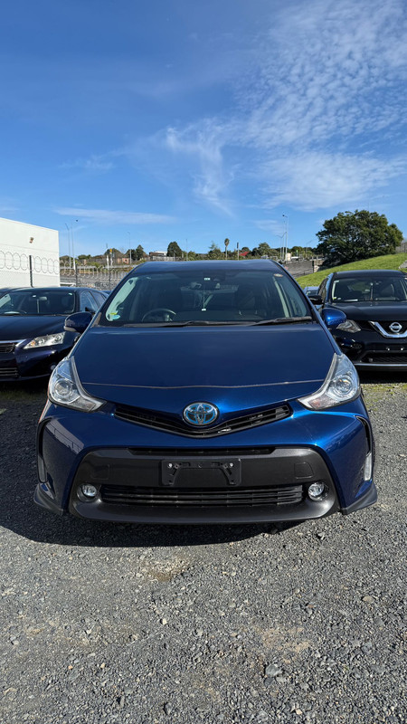 2016 Toyota Alpha 5 seats 