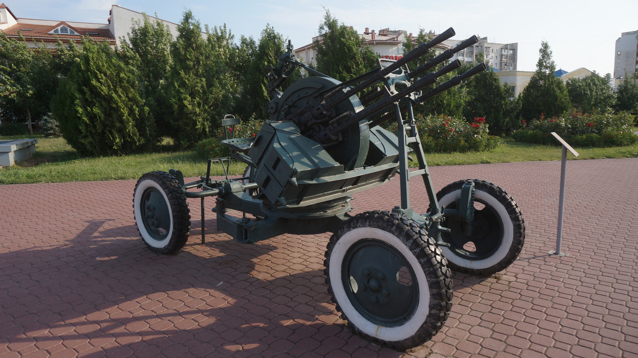 Зенитная пулеметная установка ЗПУ-4 -1