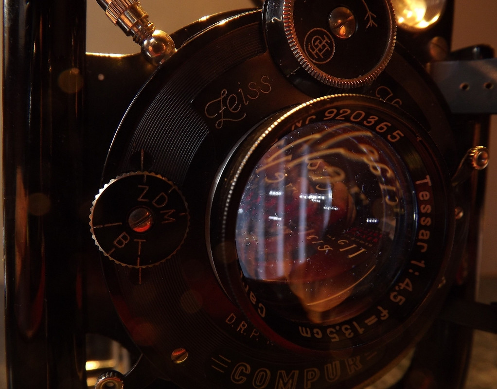 [Bild: Zeiss-II.jpg]