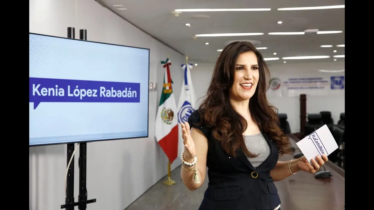 AMLO debe cumplir mandatos judiciales, alega la senadora López Rabadán