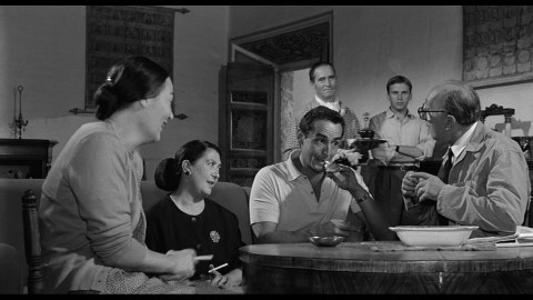  Előzés (Il sorpasso) (1962) DVDRip MPEG HUNSUB MKV -fekete-fehér, feliratos olasz filmdráma, 95 perc Is3