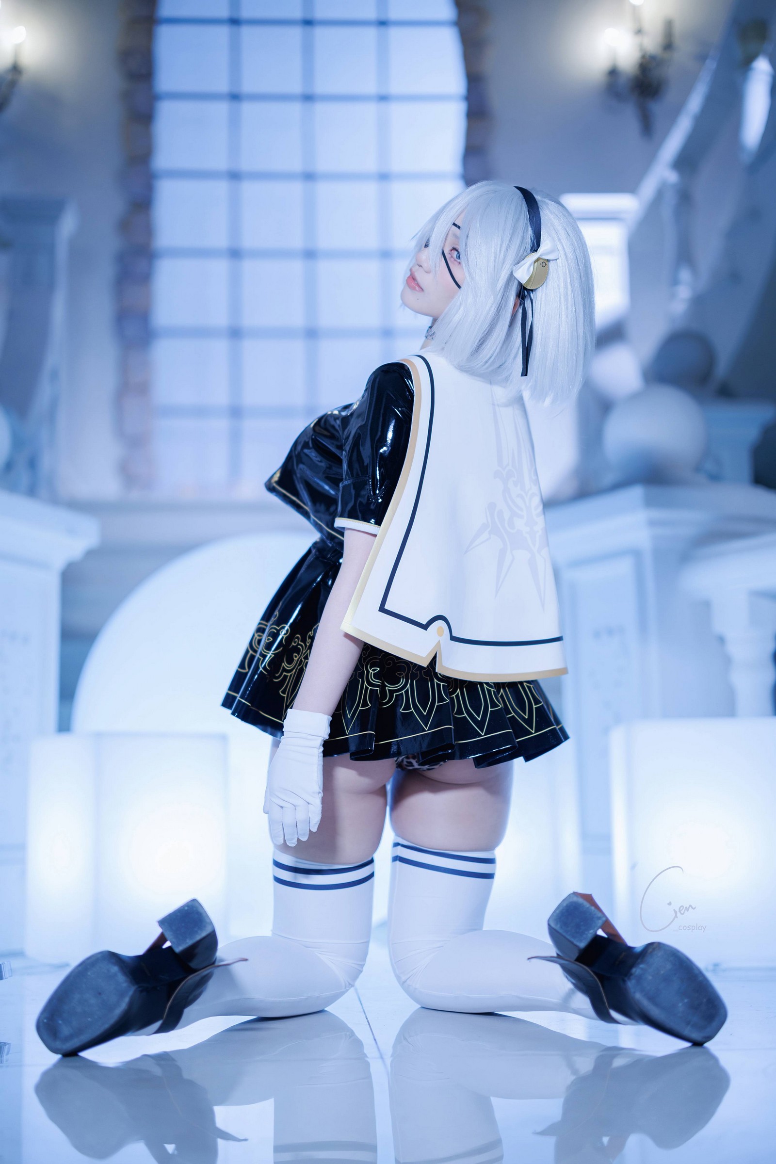 Cien恩恩 2B JK School Uniform Cosplay 高清写真（32P｜15MB）插图8