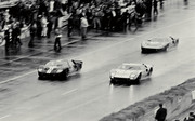 1966 International Championship for Makes - Page 4 66lm00-llegada