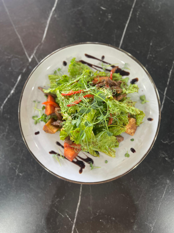 Теплый салат с баклажанами (200г)