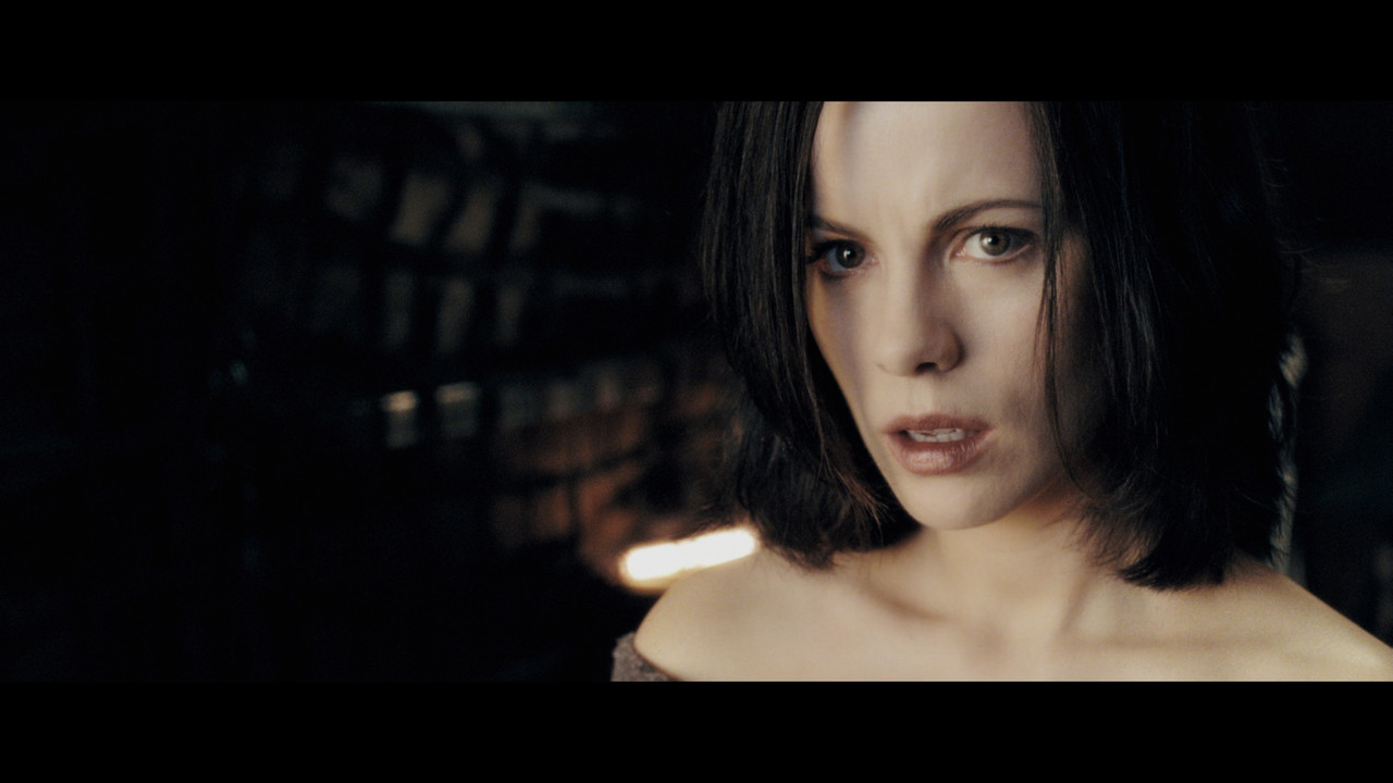 underworld.evoltion.2006.4k-kc.mkv_snapshot_00.42.46.925