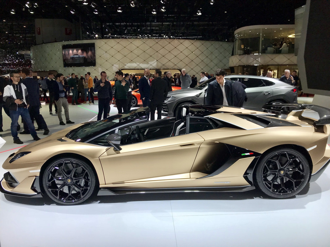 774C08CE-42A0-45EA-9934-89F8731EAE48