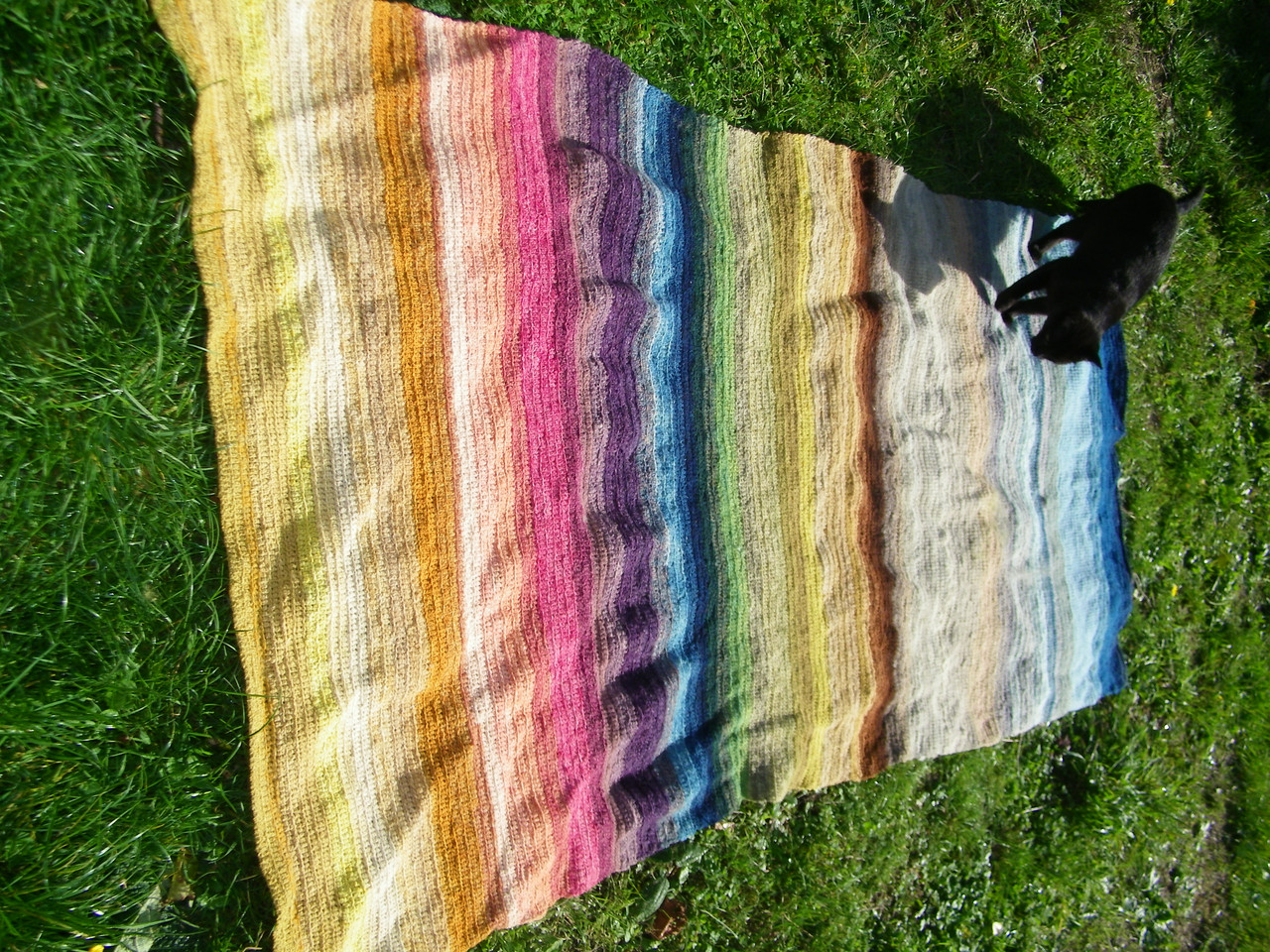 https://i.postimg.cc/bY2HCxPY/couverture-crochet-teintures-vegetales-(3).jpg