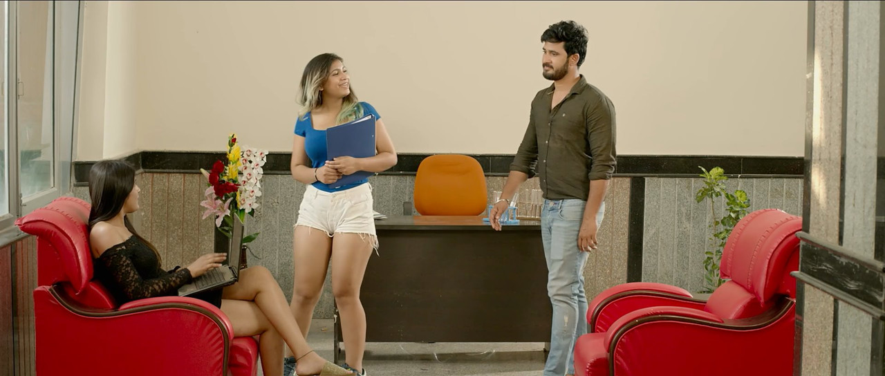 Pyar Hi Pyar 2021.1080p.AMZN.mkv_snapshot_03.37_[2021.07.09_16.44.56]