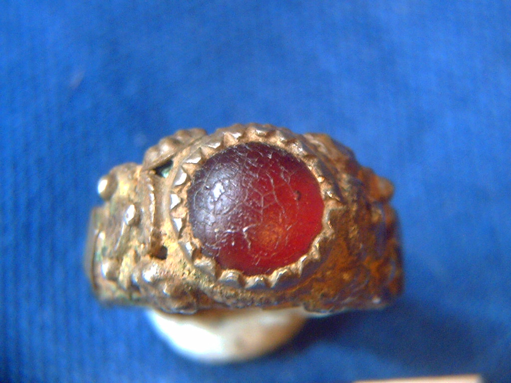 Ring tony 016