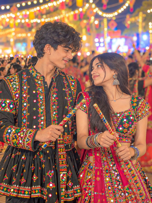 Dandiya Nights | PromptGet