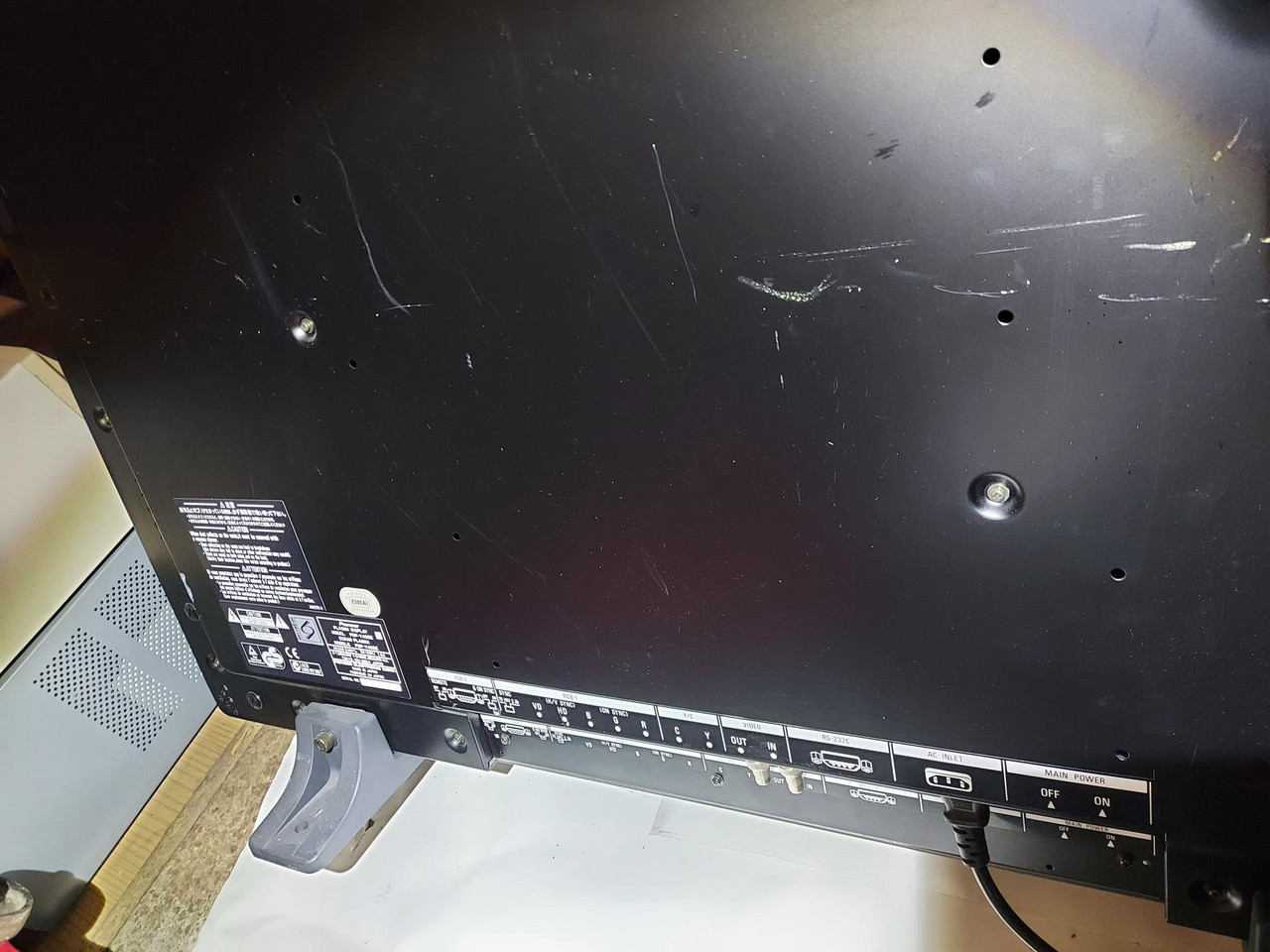 17627972132543460557048974860435