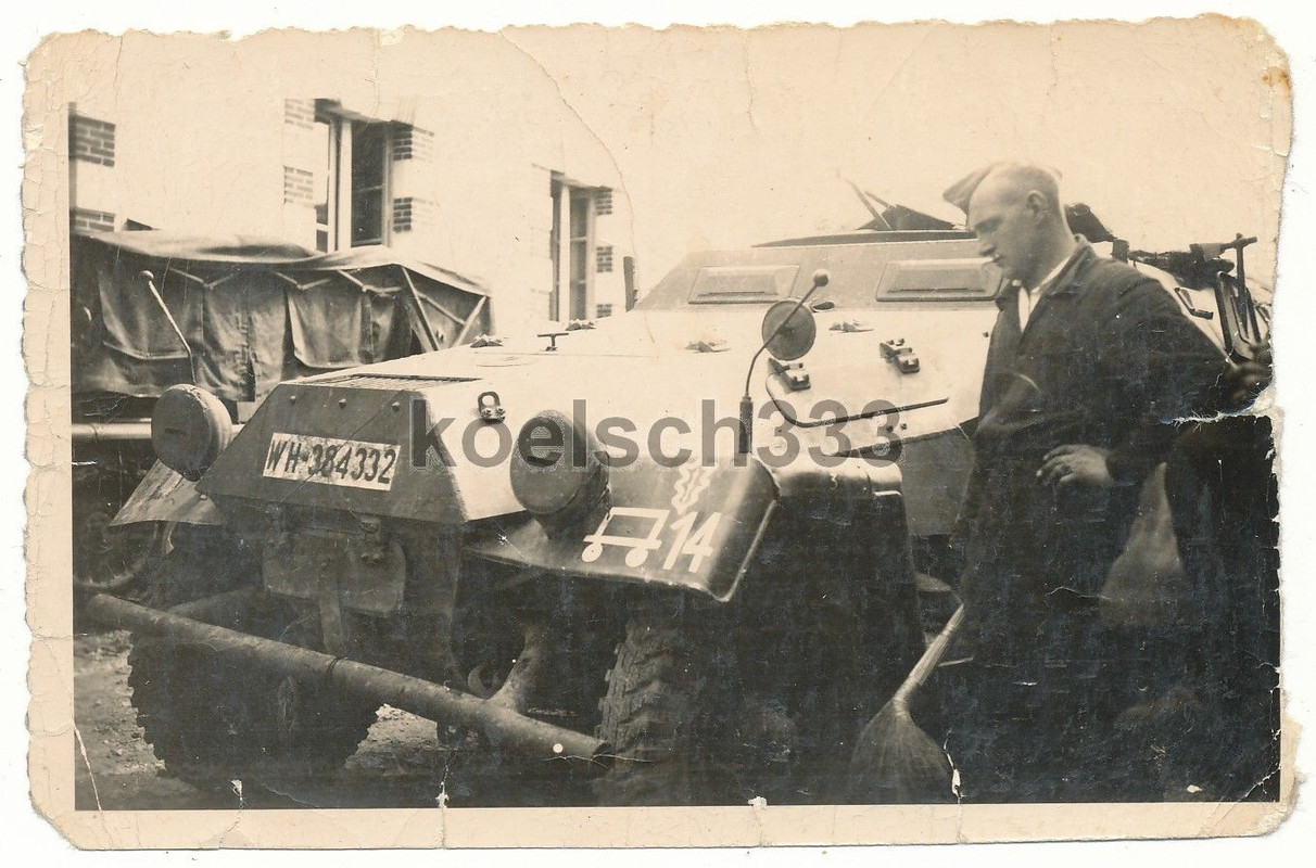 Foto Schützenpanzer Panzer Halbkette TKZ 1. Pz. 