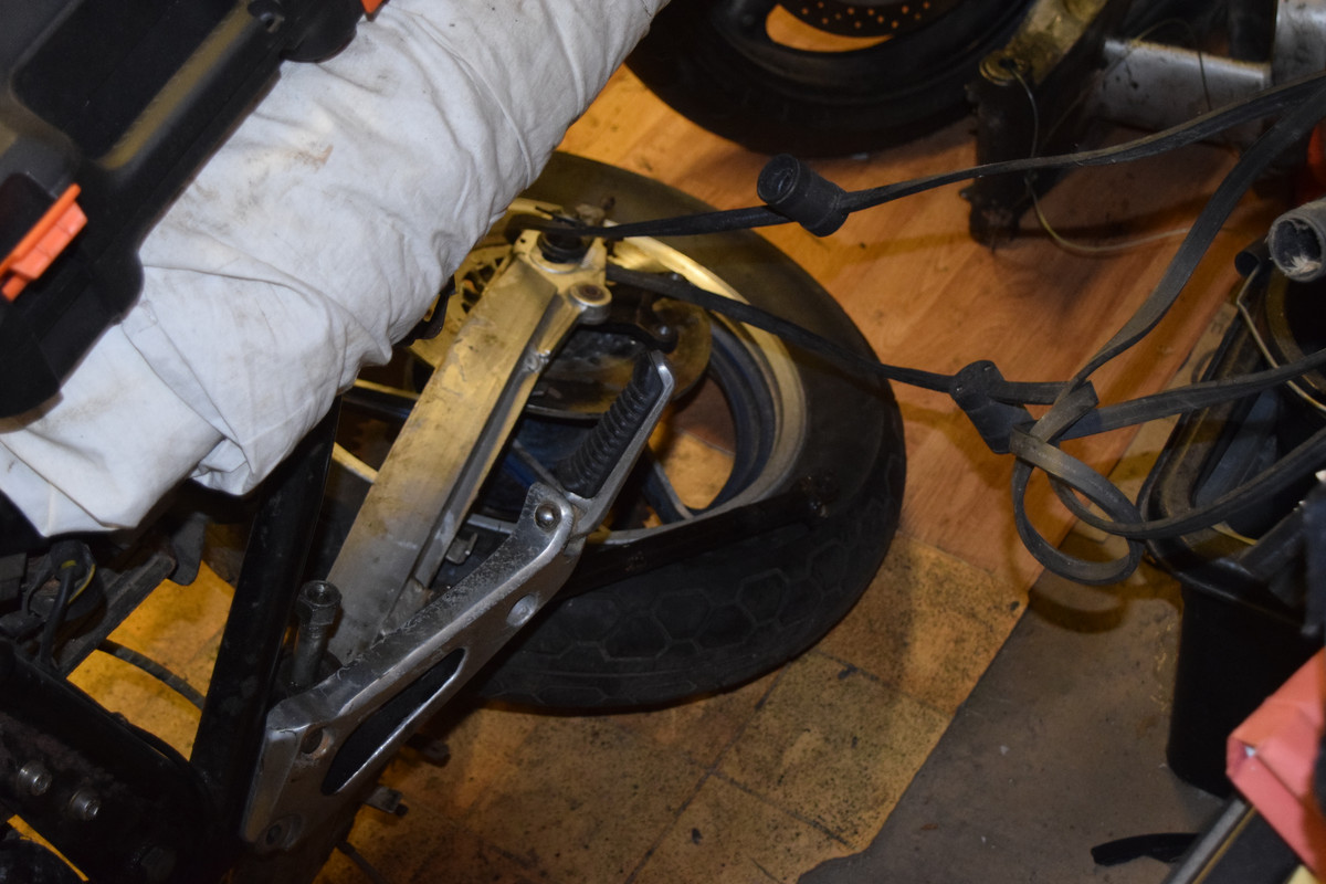 436D5377-3662-48CC-B581-7E1D702D66B3