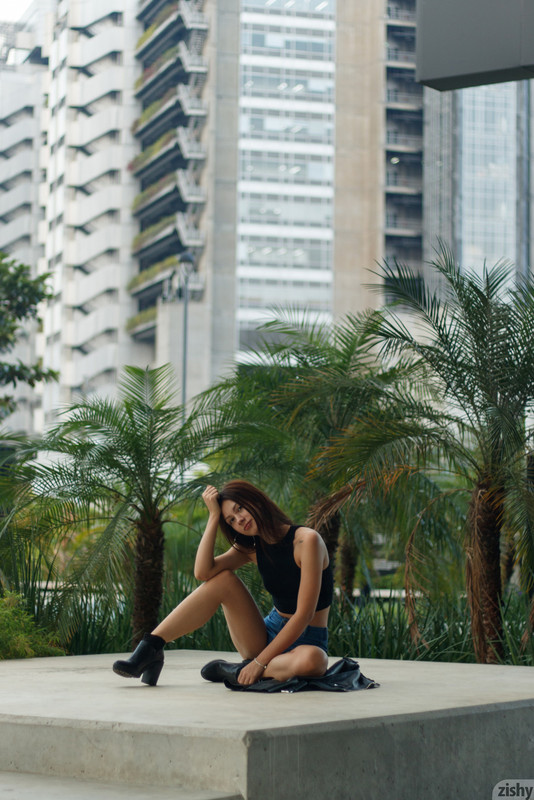 full_011_1549532237520288