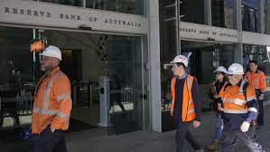 Australia’s central bank leaves its key rate unchanged, says inflation ‘passed its peak’ Australia’s central bank leaves its key rate unchanged, says inflation ‘passed its peak’