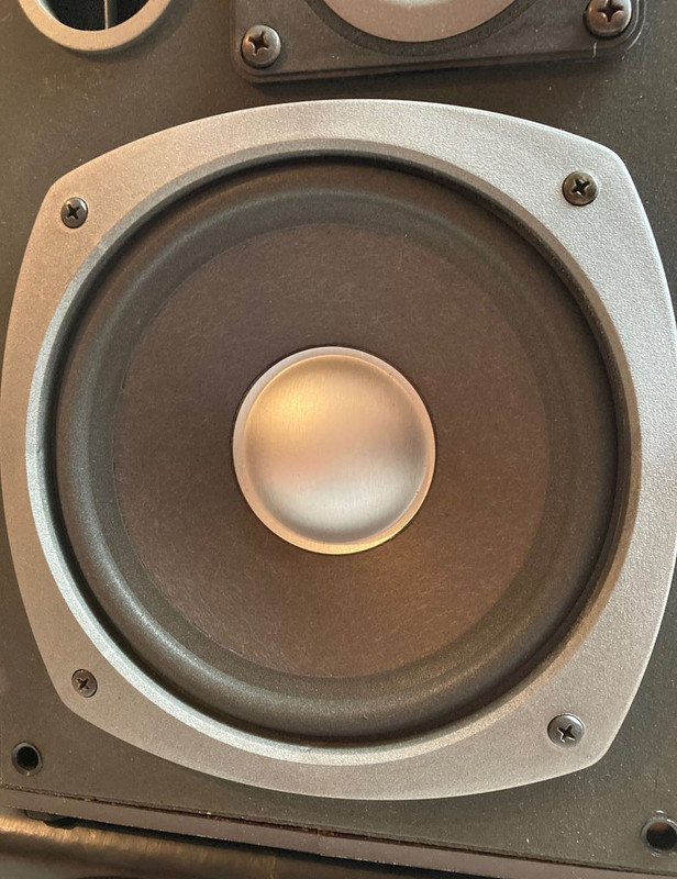 [Bild: Woofer-neu.jpg]
