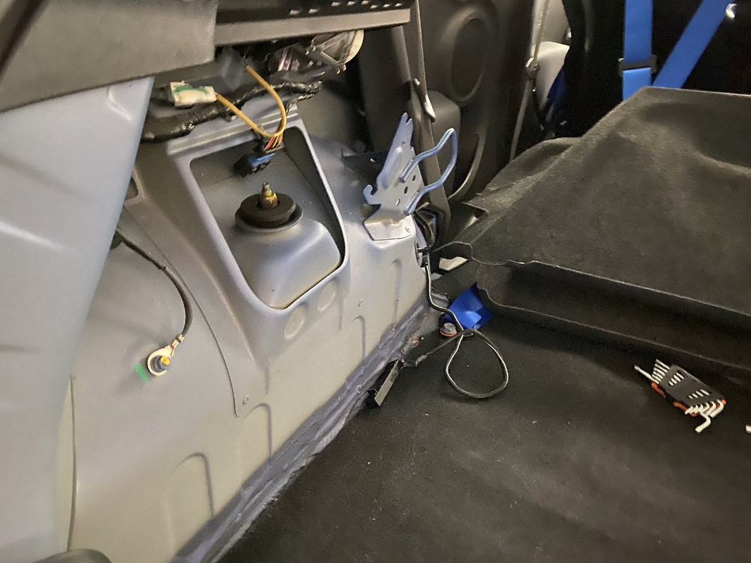 47D97F65-F1BC-419D-A8F3-91CB3EED82DF