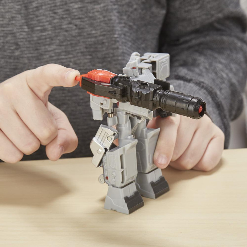 11-Cyberverse-Action-Attackers-1-Step-Megatron