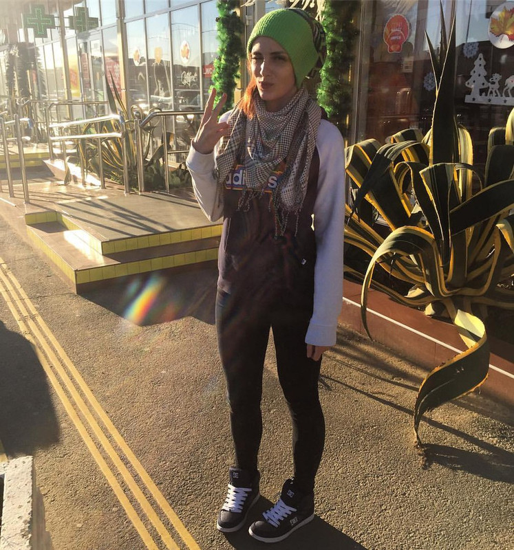 qzWH4Aqhrok